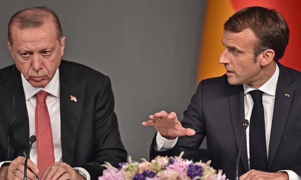 "Χαστούκι" Μακρόν σε Ερντογάν: "Η Άγκυρα καταλαβαίνει μόνο με πράξεις"